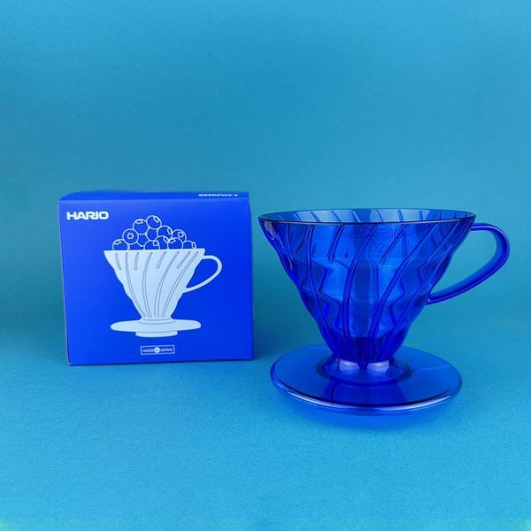 Пуровер Hario V60 02 Cobalt Blue пластиковый на 1-4 чашки VD-02-TCB-A фото